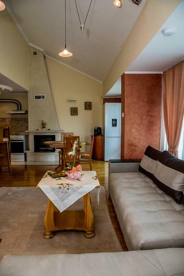 Spacious & Sunny Maisonette With Terrace Near Centre By Flаt Manаger Burgas Luaran gambar