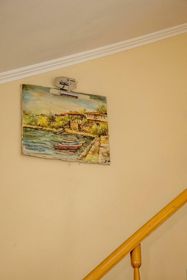 Spacious & Sunny Maisonette With Terrace Near Centre By Flаt Manаger Burgas Luaran gambar