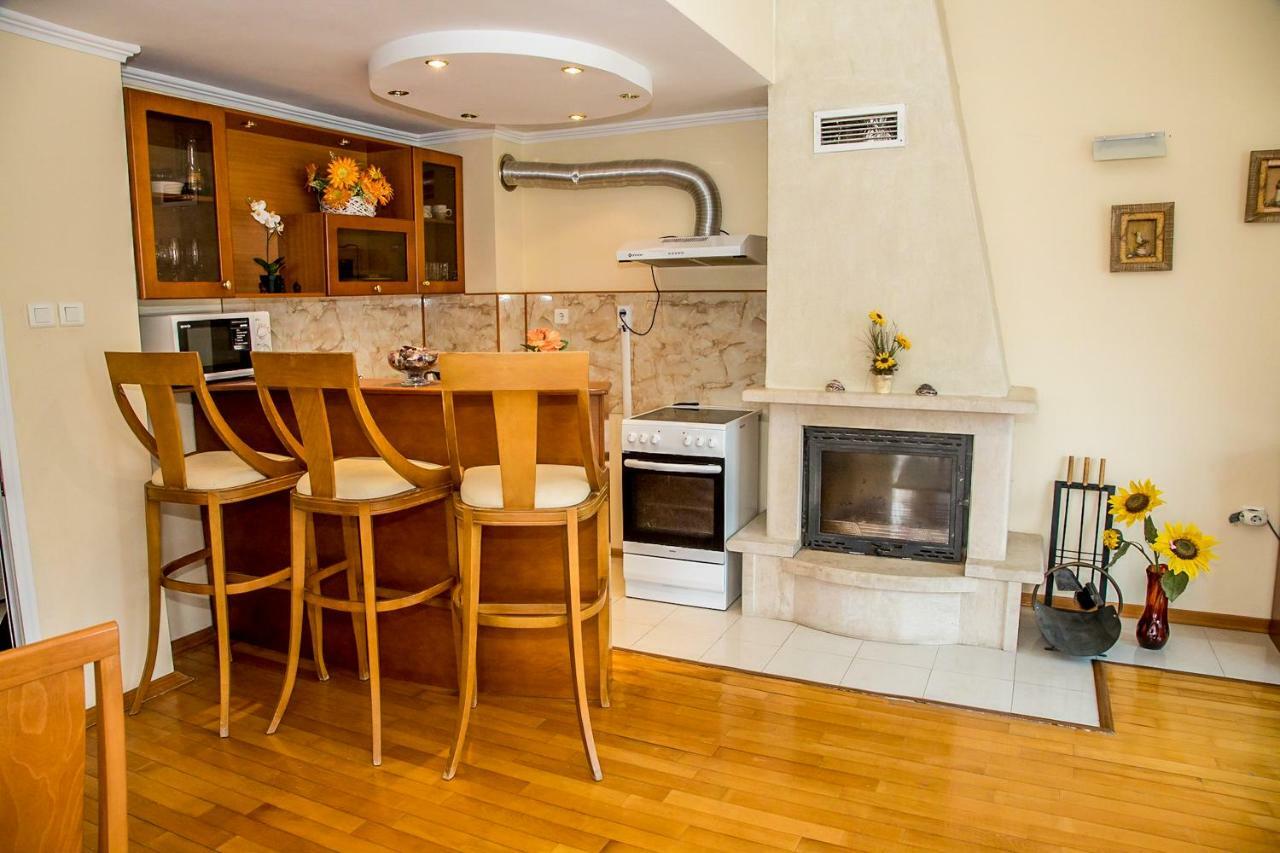 Spacious & Sunny Maisonette With Terrace Near Centre By Flаt Manаger Burgas Luaran gambar