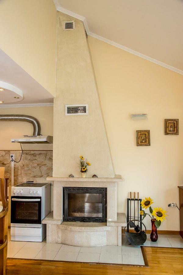 Spacious & Sunny Maisonette With Terrace Near Centre By Flаt Manаger Burgas Luaran gambar